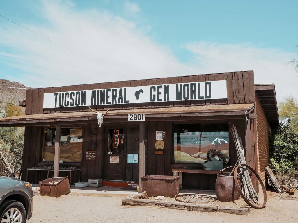 Tucson Mineral and Gem World